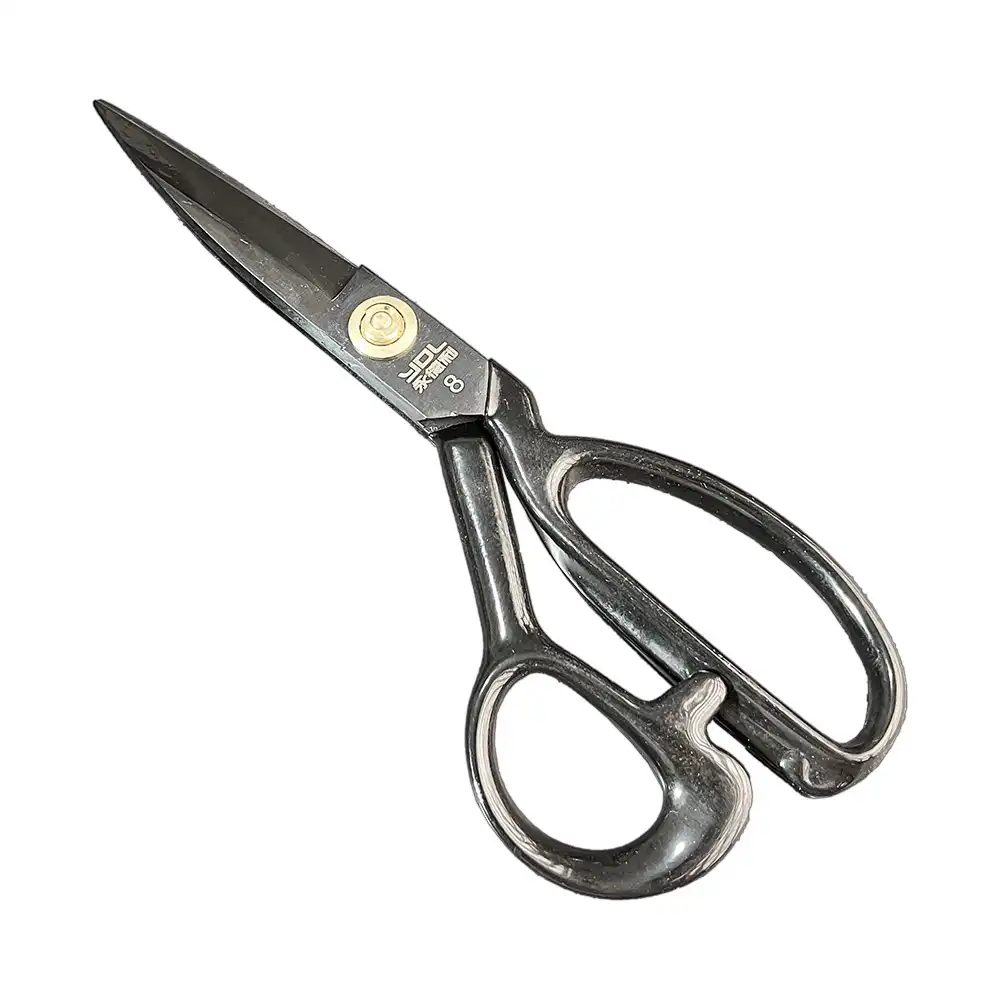 قیچی-خیاطی-برش-ydl-سایز-8 قیچی برش سایز 8 برند YDL - فروشگاه اینترنتی لوازم خیاطی سولورشاپ